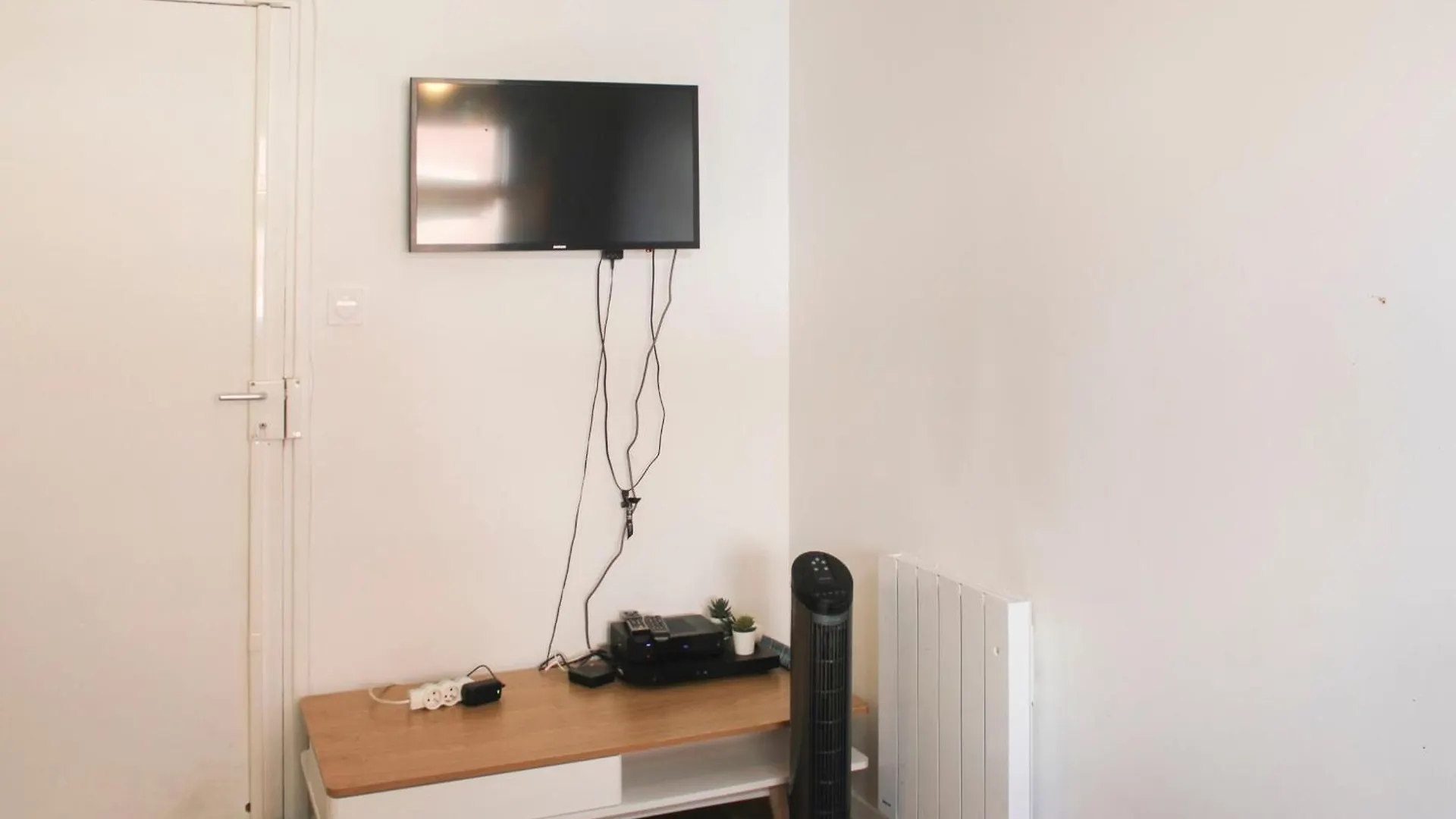 Cozy Studio Perfect For A Stay In Paris 0*,  France