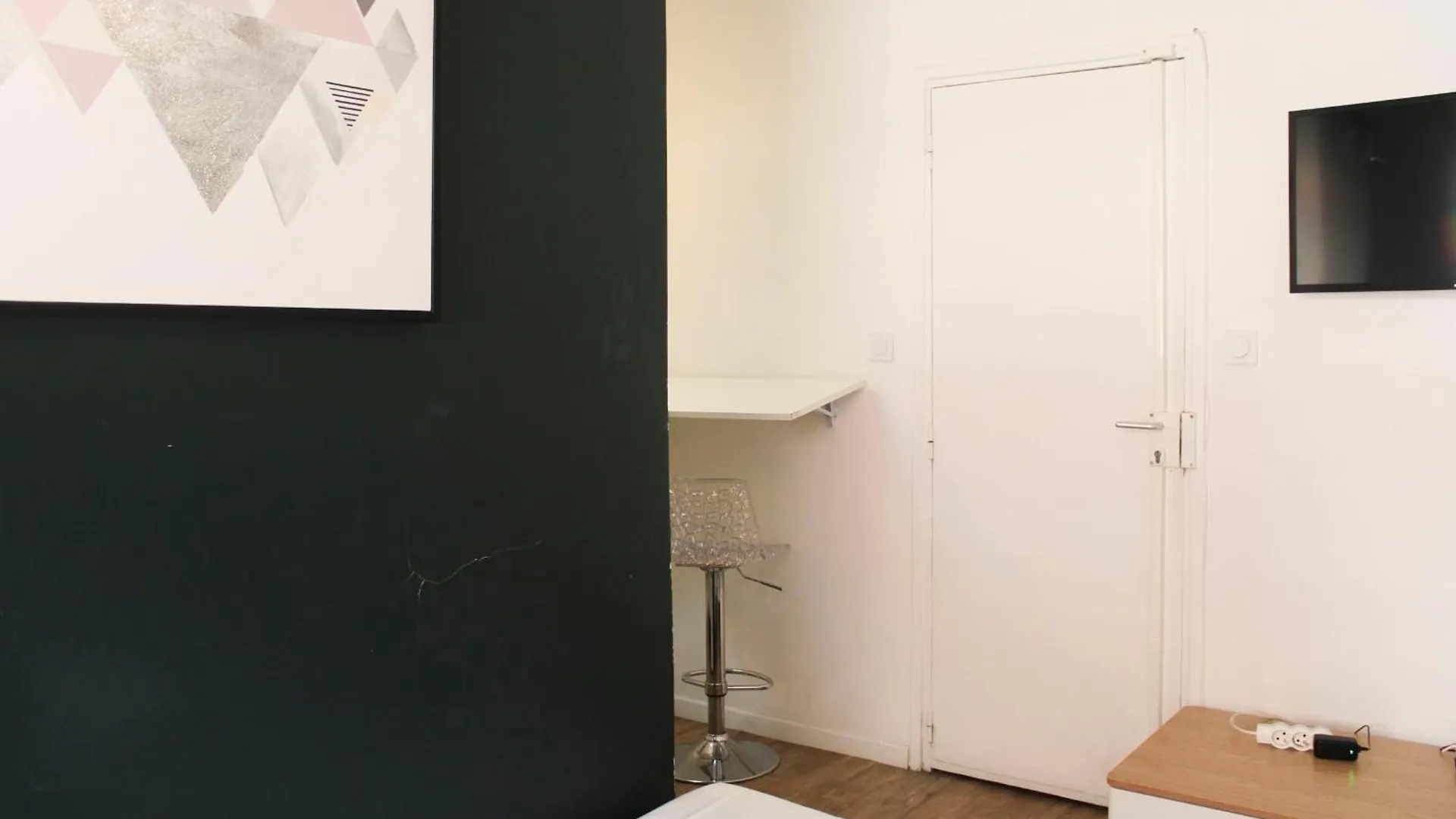 Cozy Studio Perfect For A Stay In Paris